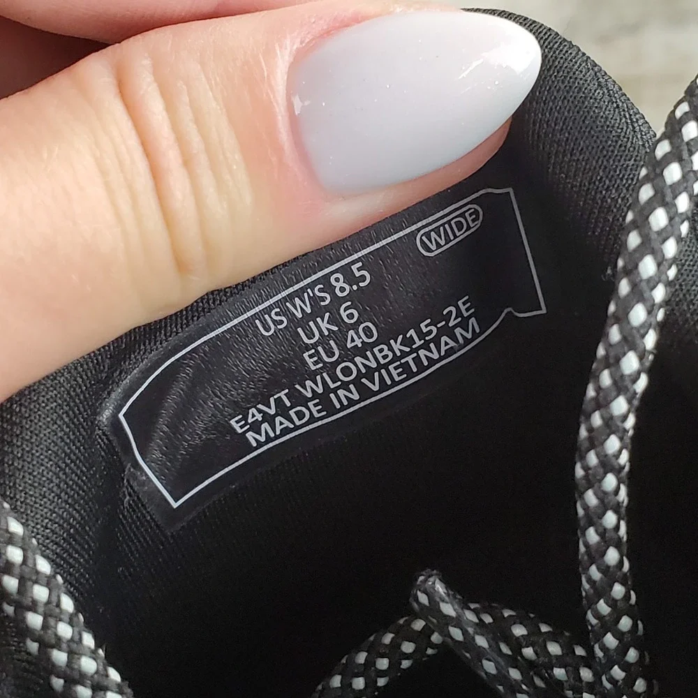 Kizik London All-Terrain Womens Shoes Sz 8.5 W Black Surf Spray Lace Up Sneakers
